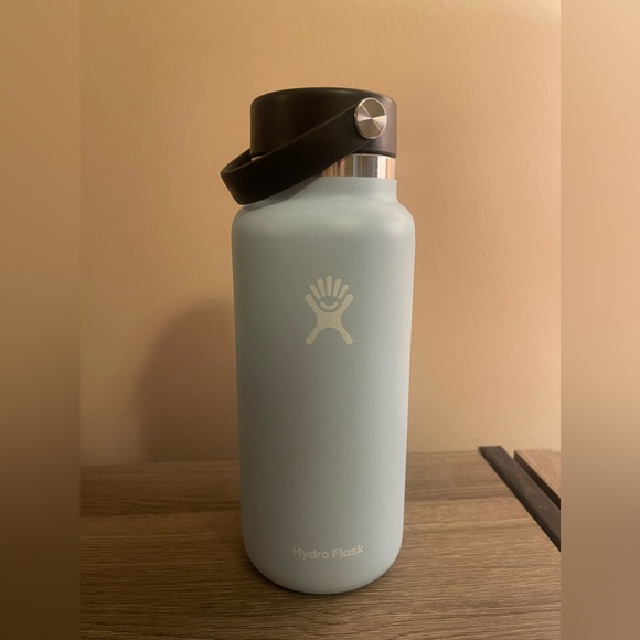 Hydro Flask Frost (32 oz) - Picture 1 of 2